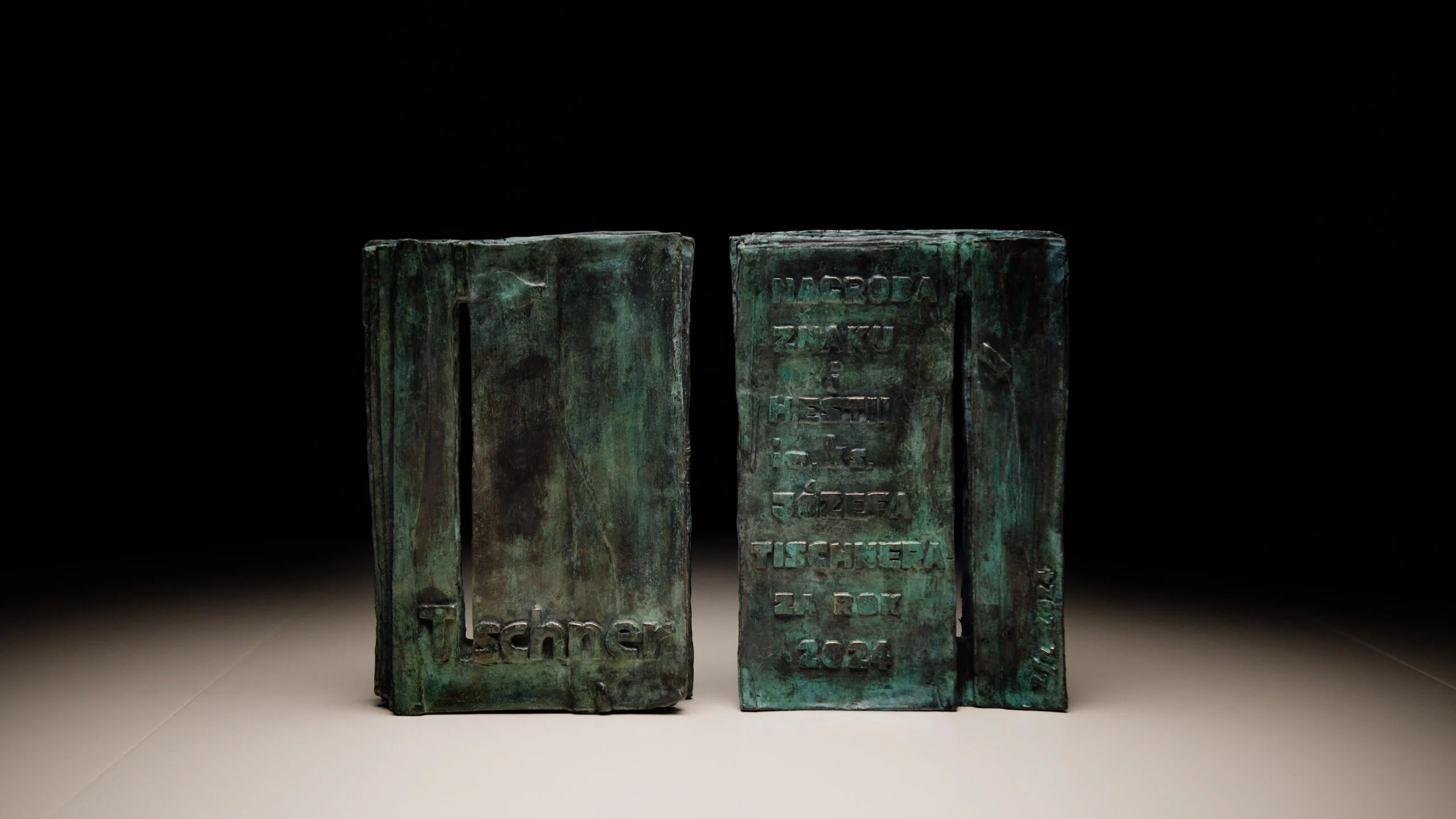 Hanna Krall i Małgorzata Rybicka laureatkami Nagrody Znaku i Hestii im. ks. Józefa Tischnera