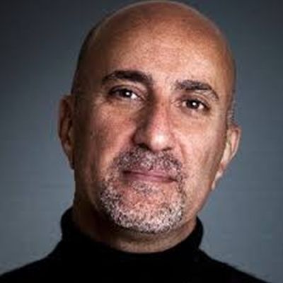 Rozmowa z Raymondem Khoury:  Dlatego  sobie myślę, że właśnie tak powinno być,, że  droga do publikacji powinna być długa i niełatwa