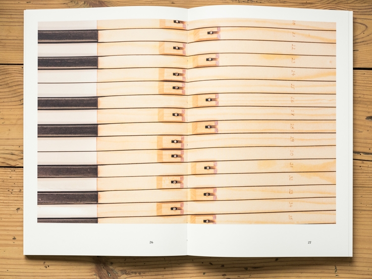 Album „Fortepian Chopina” z tłumaczeniem na japoński 