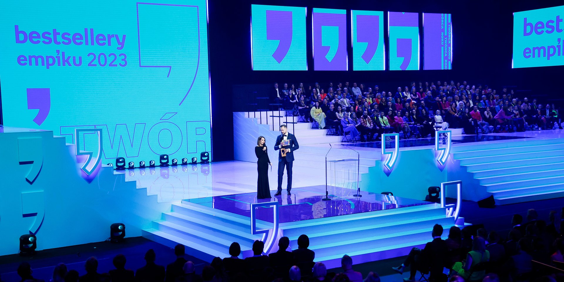 Bestsellery Empiku 2023 rozdane! Statuetki m.in. dla Chłopek i Chłopów