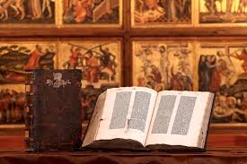 Biblia Gutenberga była pokazywana tylko cztery razy w roku. Teraz trafi na wystawę stałą