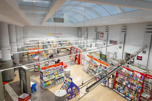 Klienci Poczty Polskiej kupili prawie milion książek! W 2026 roku oferta będzie jeszcze bogatsza