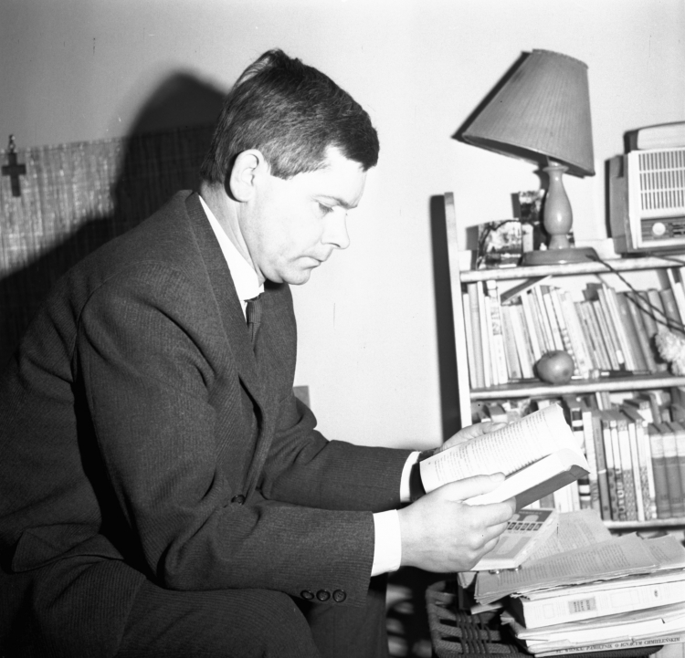 Krytyczny Pan Cogito. 100 lat temu urodził się Zbigniew Herbert