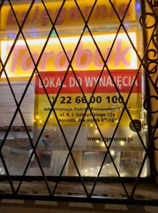 Księgarnia Tarabuk znika z mapy Warszawy