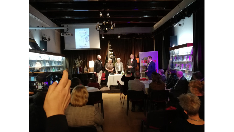 Maria Poprzęcka z Książką Roku „Nowych Książek