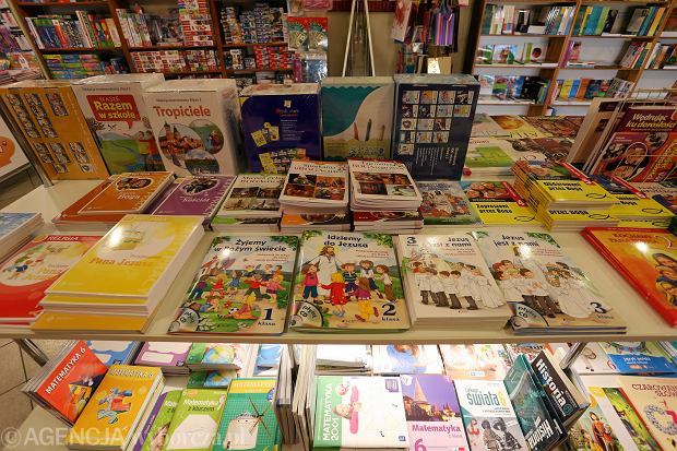 MEN nie wykreśla żadnych tytułów z listy lektur. "To tylko propozycje ekspertów"