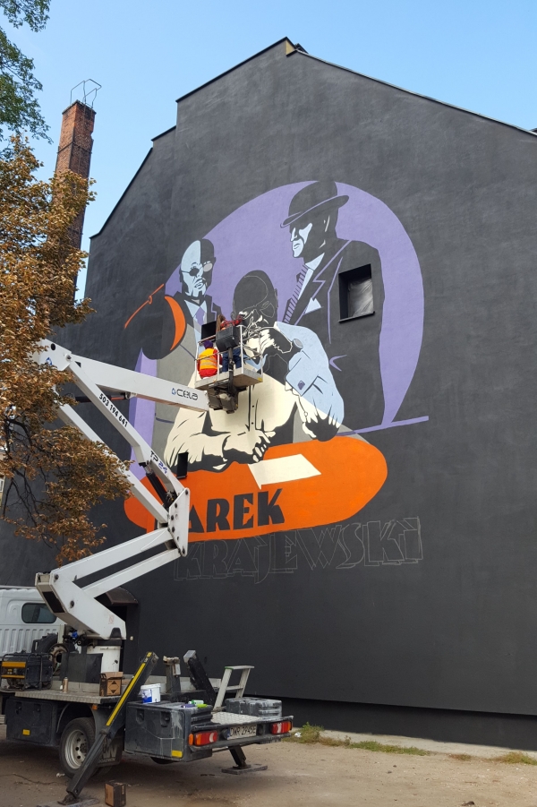 Mural Marka Krajewskiego właśnie powstaje we Wrocławiu!