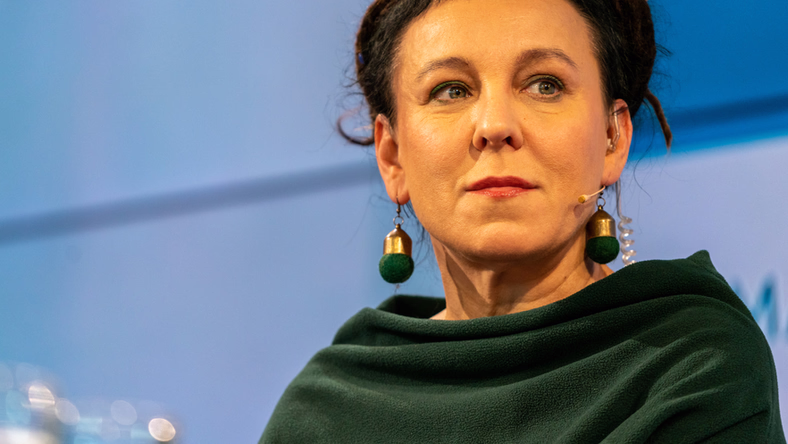 Olga Tokarczuk krytykowana. Fundacja: noblistka nie jest organizatorką 