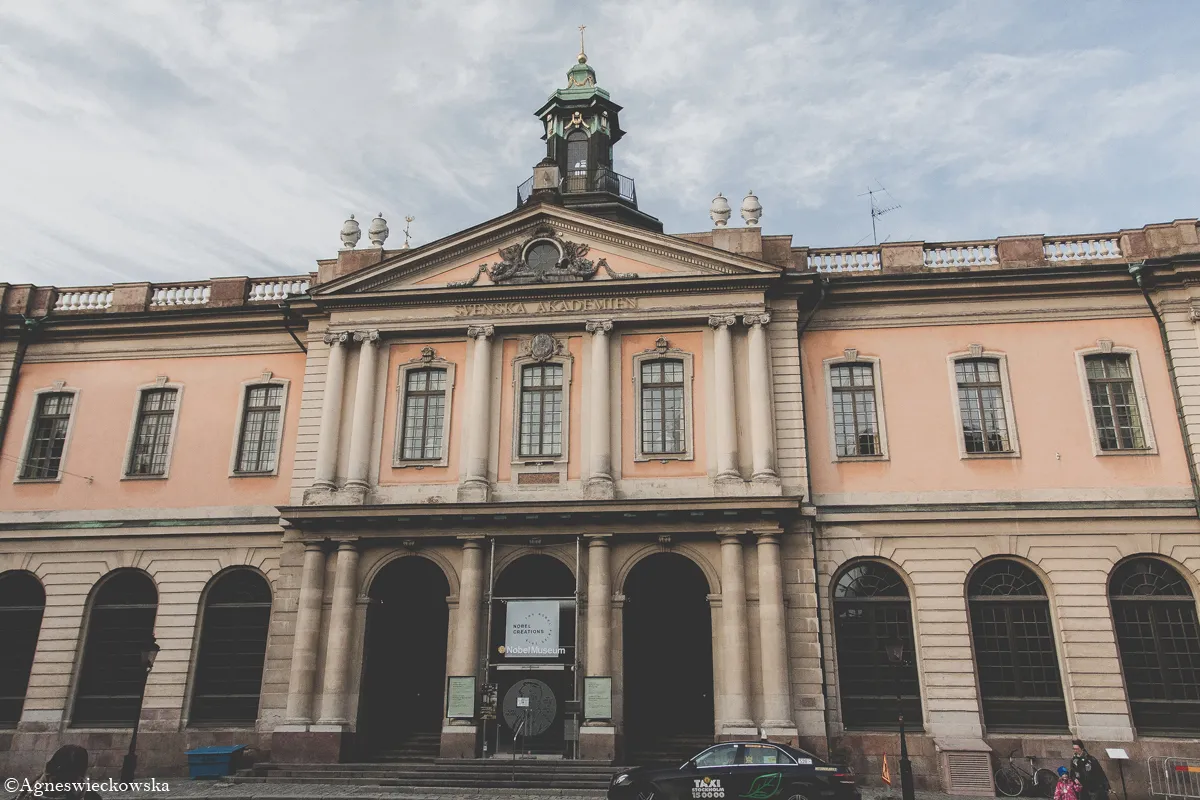 Pamiątki po polskich noblistach na wystawie w sztokholmskim Muzeum Nagrody Nobla