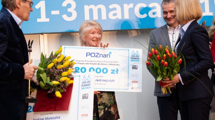  Andrzej Maleszka z Nagrodą Pegazika