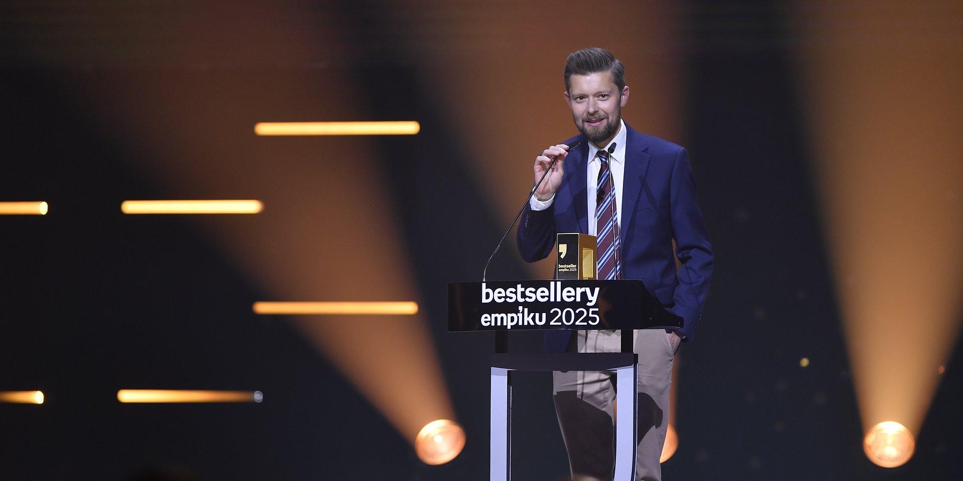 Podsiadło i Sochacka, Mróz, Pezet i Smarzowski ze statuetkami Bestsellerów Empiku 2025! 