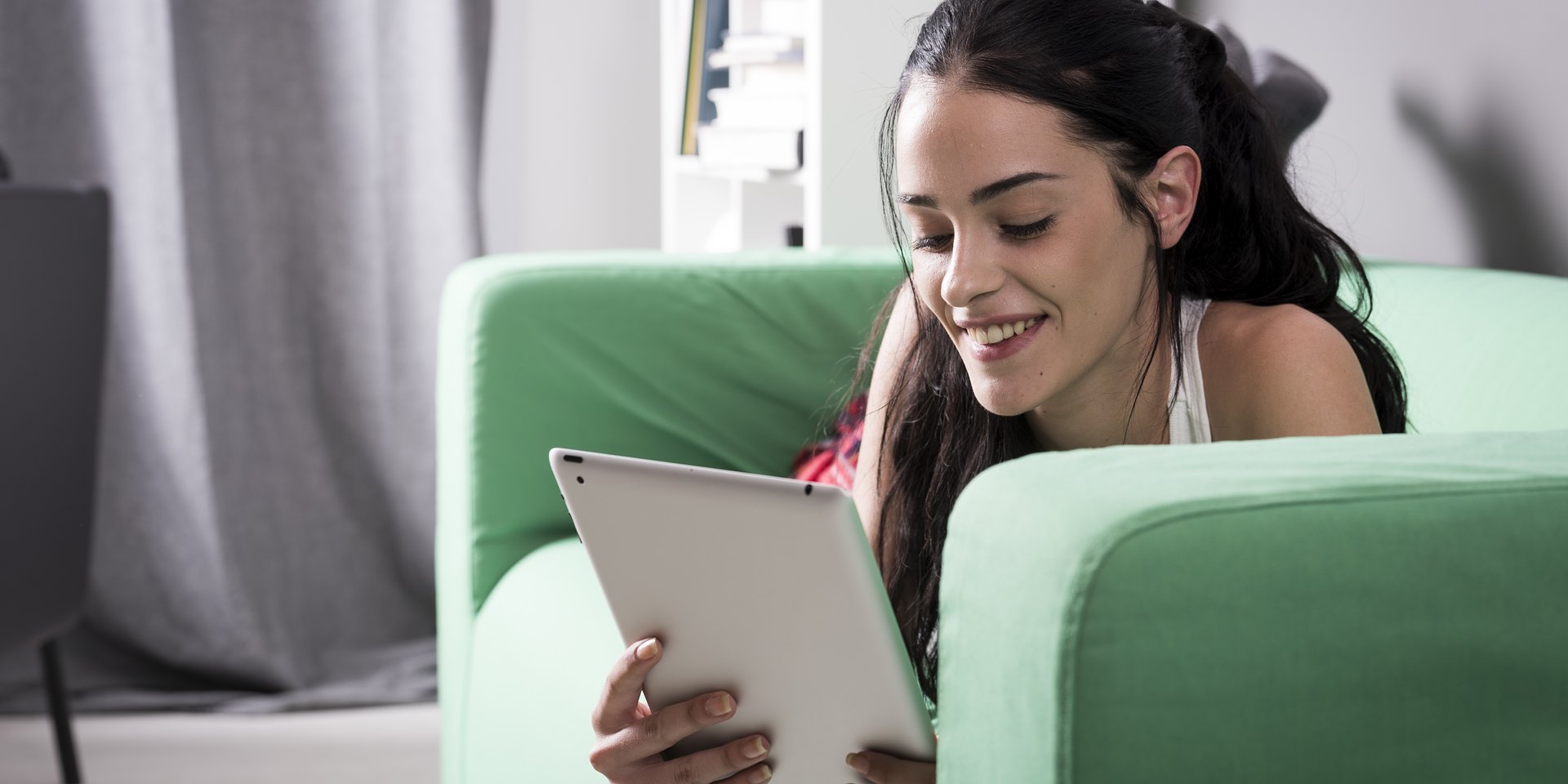 Polacy czytają więcej. Wzrasta zainteresowanie e-bookami i audiobookami