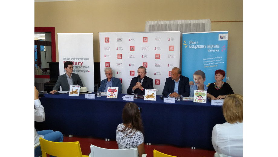 Relacja z konferencji prasowej poświęconej trzeciej odsłonie kampanii „Mała książka – wielki człowiek”