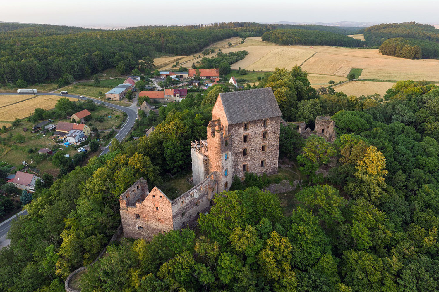 Rozmowa z organizatorami Konkursu na Powieść Inspirowaną Historią Zamków Świny i Niesytno, 