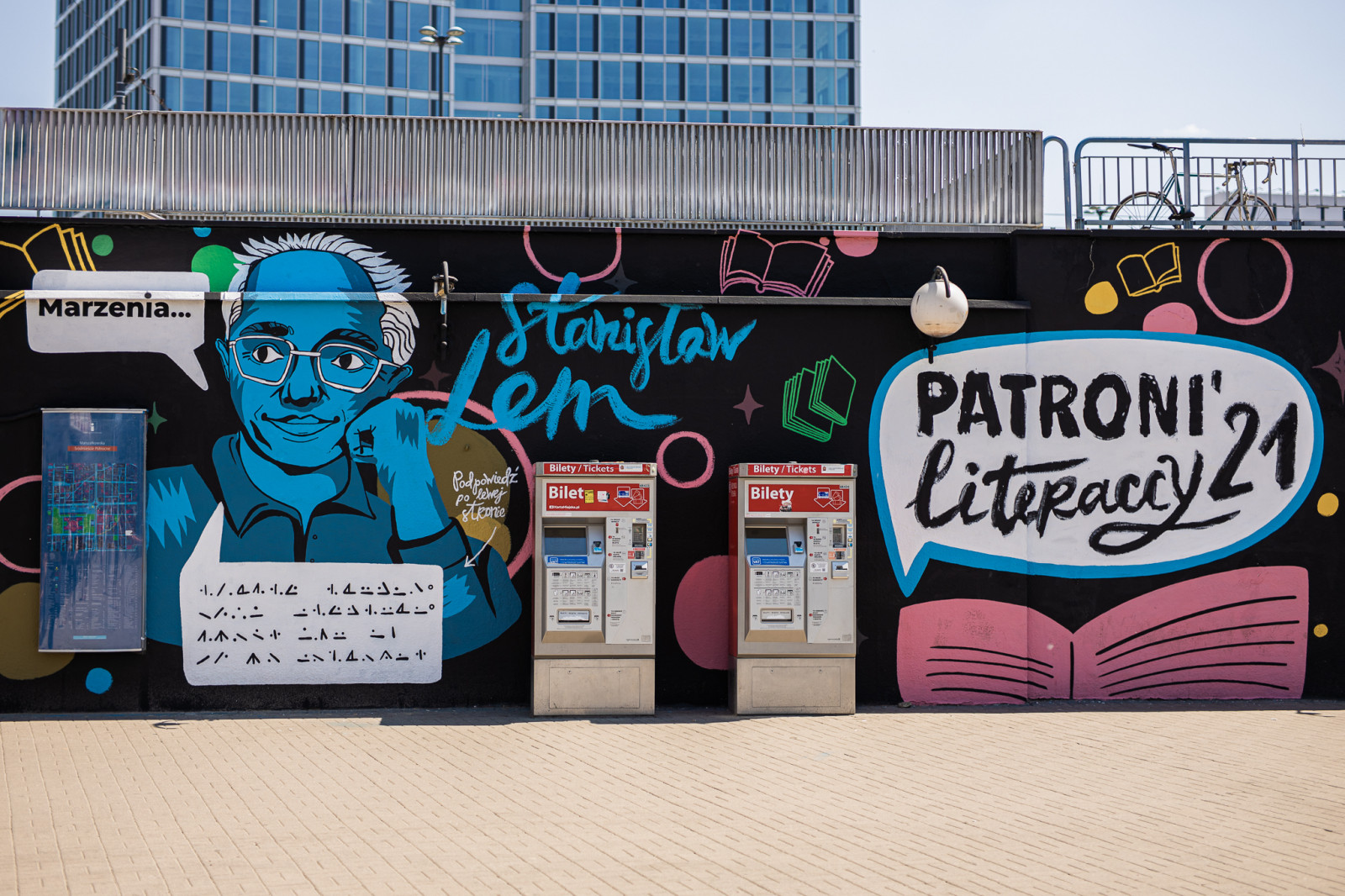 Stanisław Lem bohaterem muralu na warszawskiej „patelni”