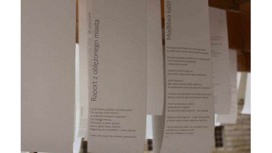  Rok Herberta, pawilon z papieru poświęcony Herbertowi 