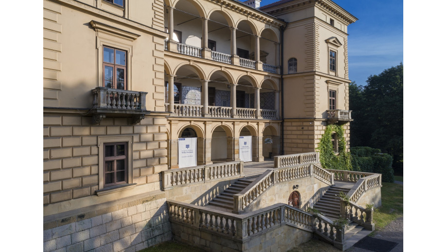 Stypendia dla scenarzystów i dramatopisarzy