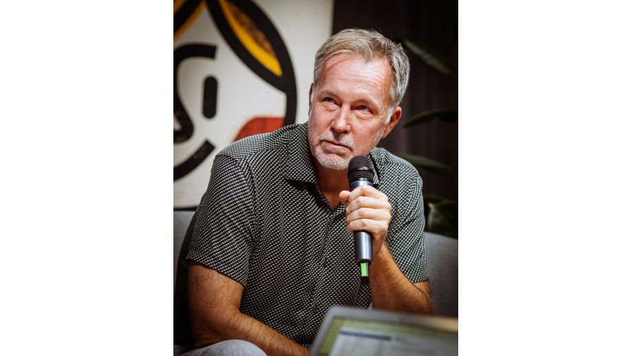 Tomasz Różycki uhonorowany europejską nagrodą literacką Grand Continent