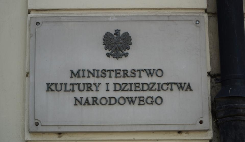 Ustawa o uprawnieniach artysty zawodowego zostanie wpisana w grudniu do rządowego wykazu prac legislacyjnych