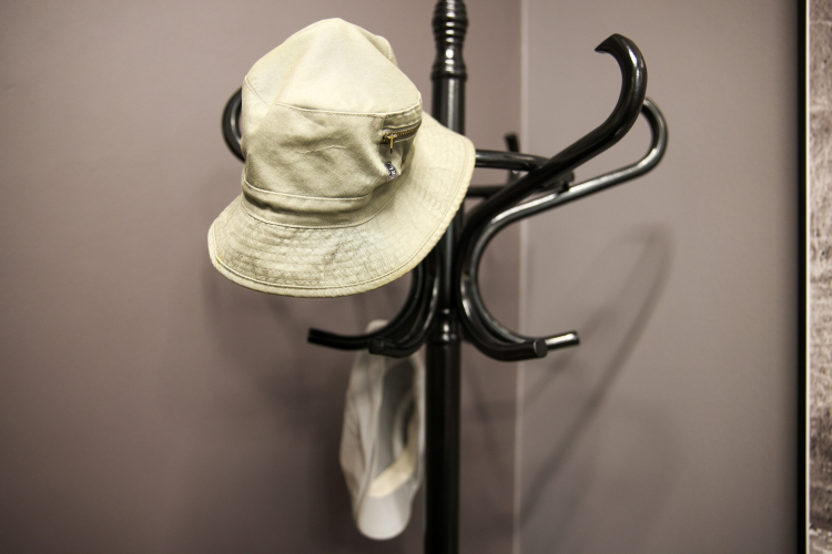 W Krakowie otwarto Gabinet Mrożka; żona pisarza: jestem spokojna, że przedmioty Sławomira mają godne miejsce