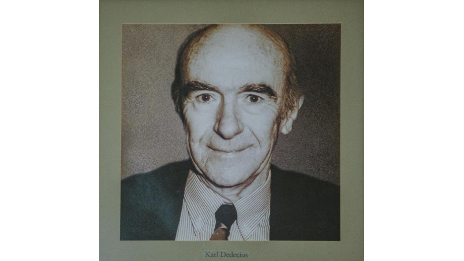 W Łodzi odsłonięto tablicę poświęconą Karlowi Dedeciusowi