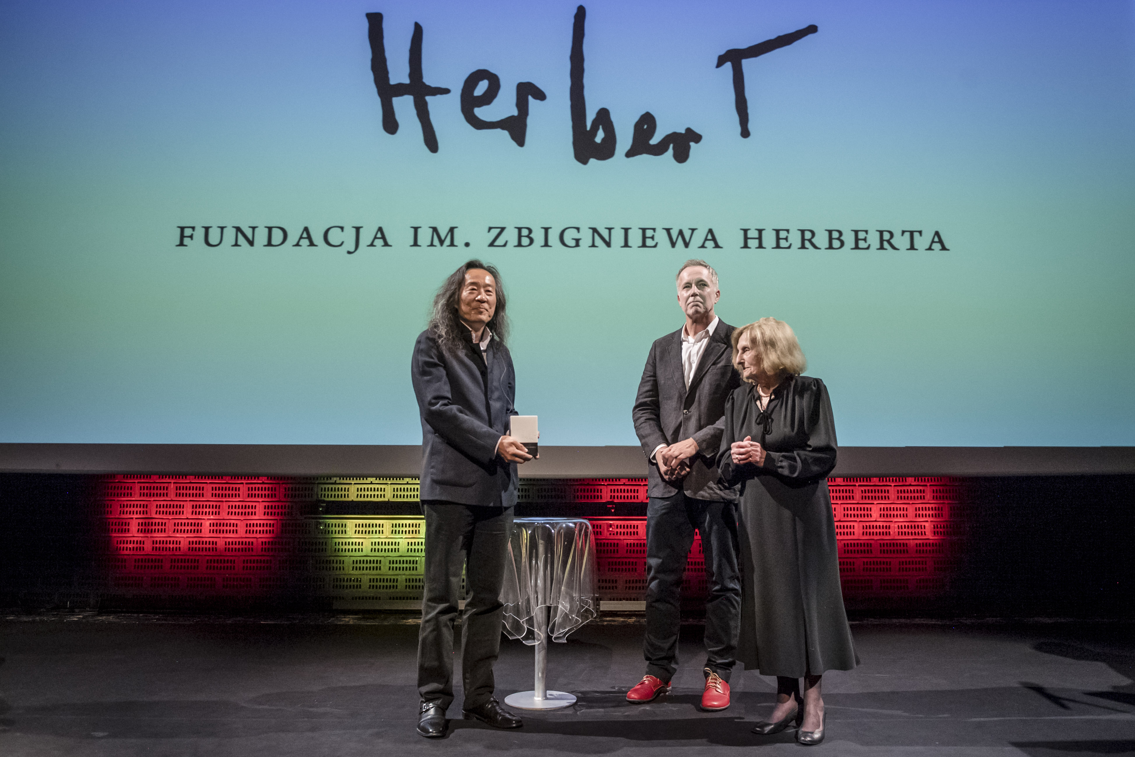 Yang Lian odebrał Międzynarodową Nagrodę Literacką  im. Zbigniewa Herberta 2024