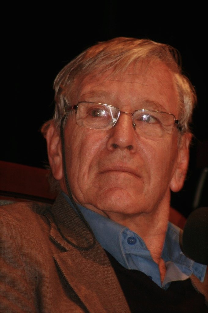 Amos Oz